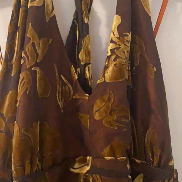 Halter evening dress - Picture 2 of 10